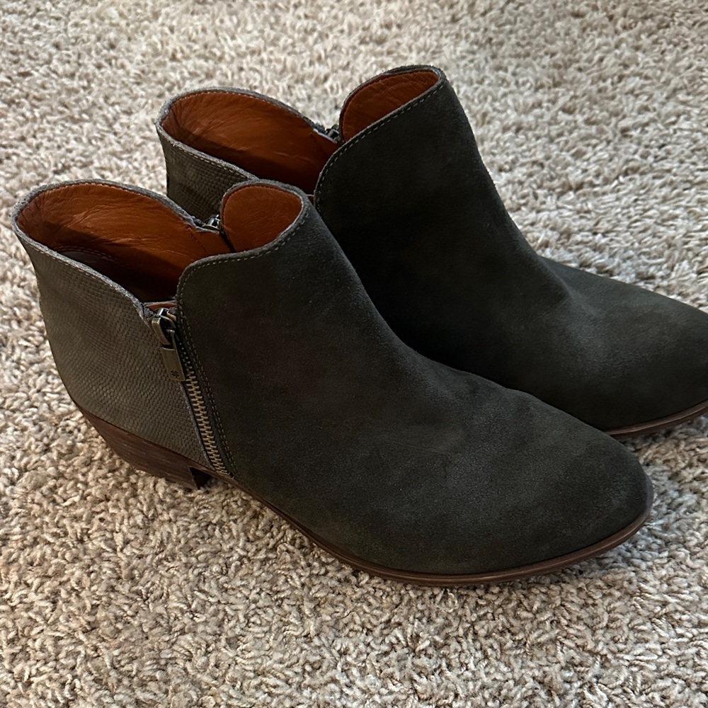 Lucky Brand Dark Green Suede Ankle Booties with Side Zipper